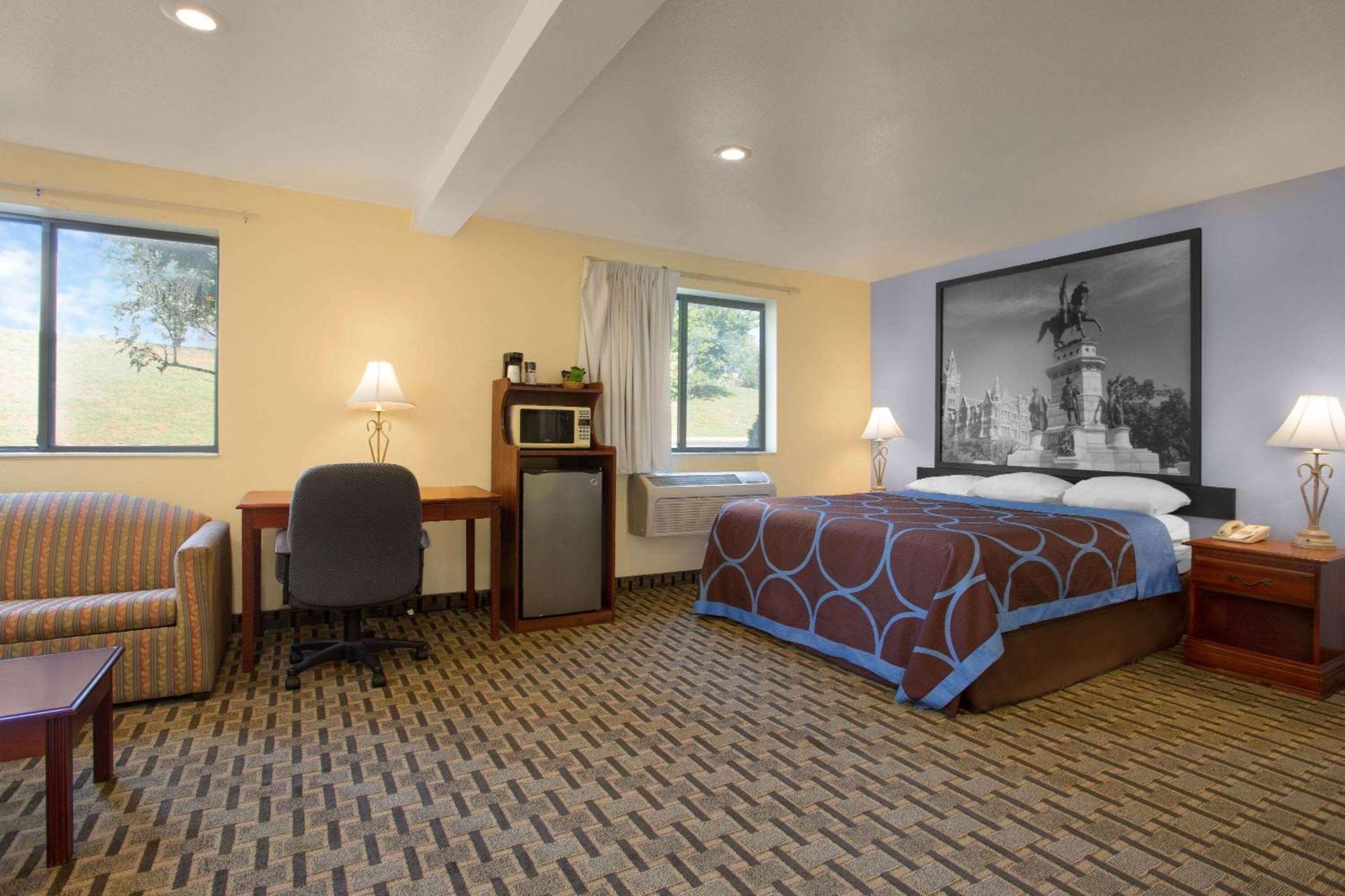 Super 8 By Wyndham Lynchburg Va Hotel Luaran gambar
