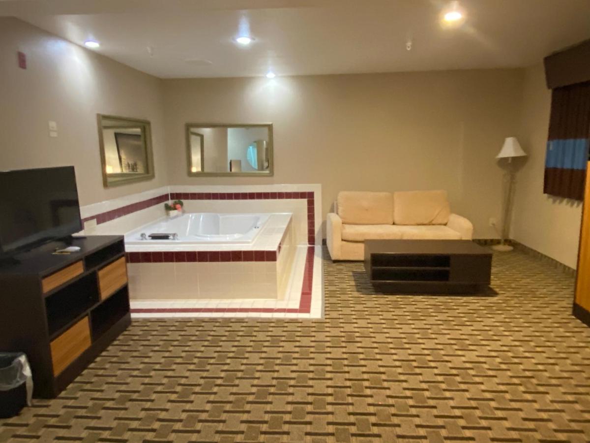 Super 8 By Wyndham Lynchburg Va Hotel Luaran gambar