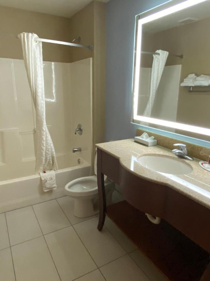 Super 8 By Wyndham Lynchburg Va Hotel Luaran gambar