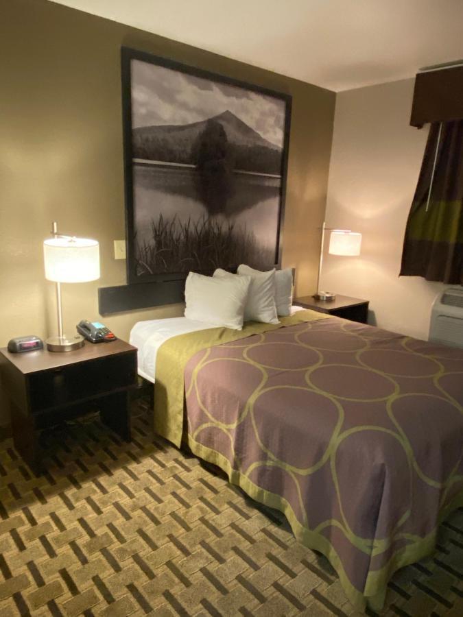 Super 8 By Wyndham Lynchburg Va Hotel Luaran gambar